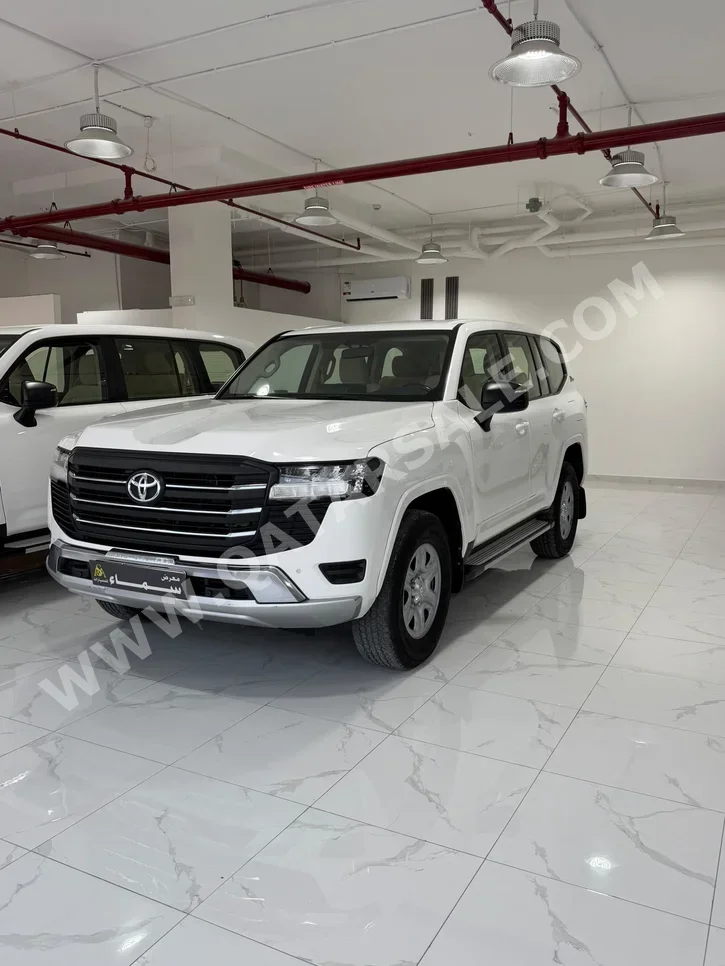 Toyota Land Cruiser GX 2022 Automatic 220,000 Km 6 Cylinder Four Wheel Drive (4WD) SUV White