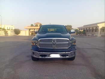 Dodge  Ram  1500 Laramie  2015  Automatic  212,000 Km  8 Cylinder  Four Wheel Drive (4WD)  Pick Up  Black