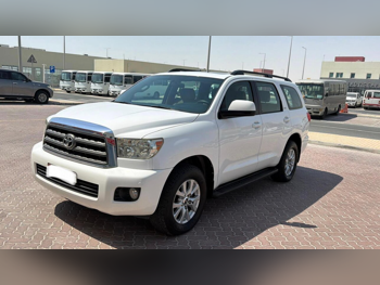Toyota  Sequoia  SR5  2016  Automatic  227,000 Km  8 Cylinder  Four Wheel Drive (4WD)  SUV  White