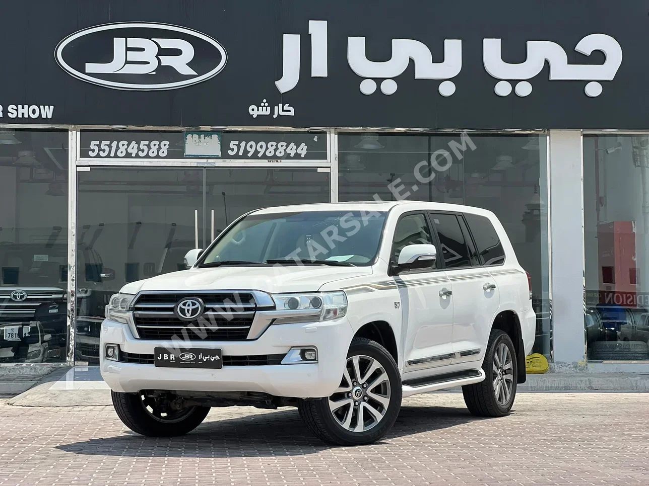 تويوتا لاند كروزر في اكس ار 2019 اوتوماتيك 296,000 كم 8 سلندر دفع رباعي اس يو في أبيض