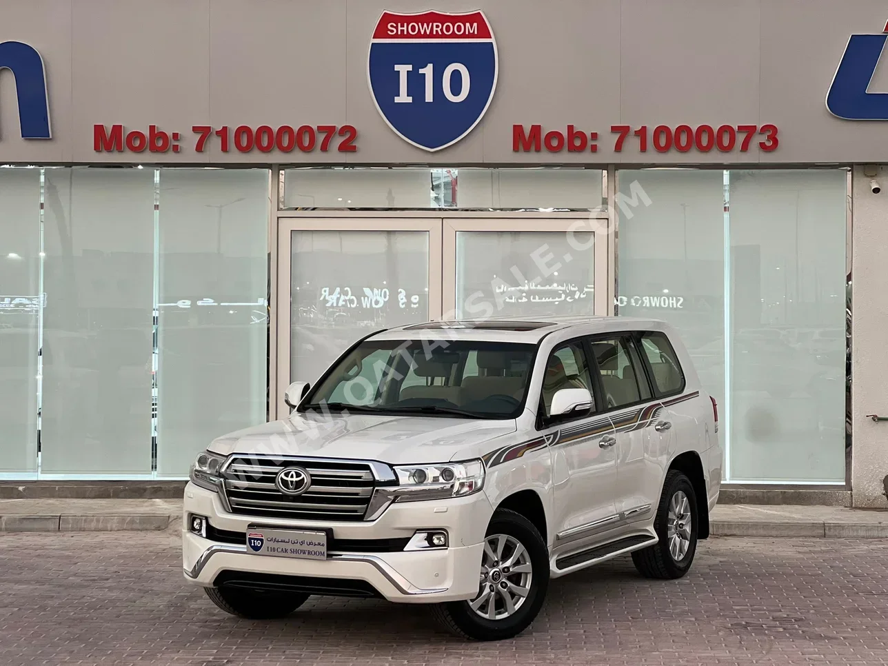 Toyota  Land Cruiser  GXR  2017  Automatic  225,000 Km  8 Cylinder  Four Wheel Drive (4WD)  SUV  White