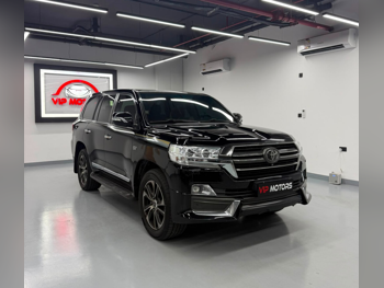 Toyota  Land Cruiser  VXR- Grand Touring S  2020  Automatic  244,000 Km  8 Cylinder  Four Wheel Drive (4WD)  SUV  Black