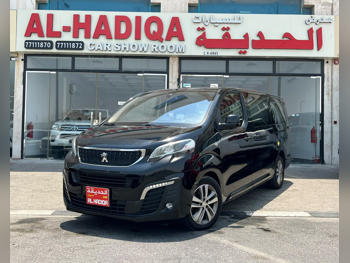 بيجو ترافلر 2022 اوتوماتيك 167,000 كم 4 سلندر سحب امامي فان \ باص أسود