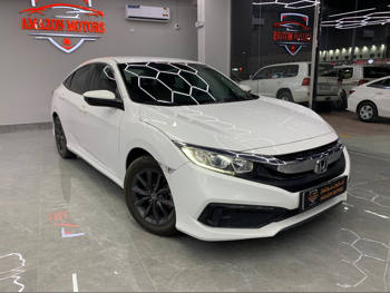 Honda  Civic  LXI  2020  Automatic  116,000 Km  4 Cylinder  Four Wheel Drive (4WD)  Sedan  White