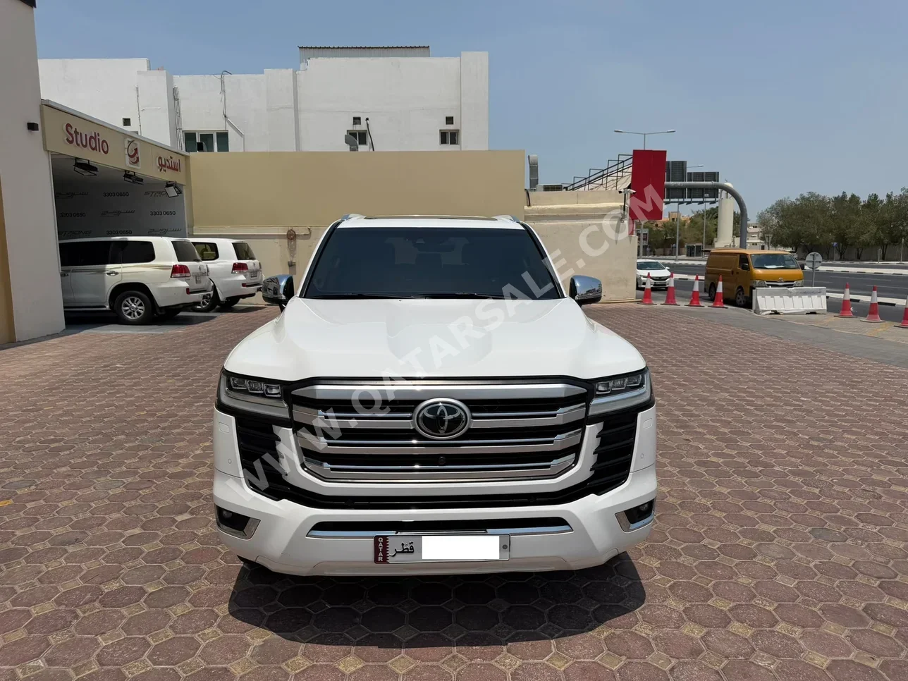 Toyota  Land Cruiser VXR  SUV 4x4  White  2024