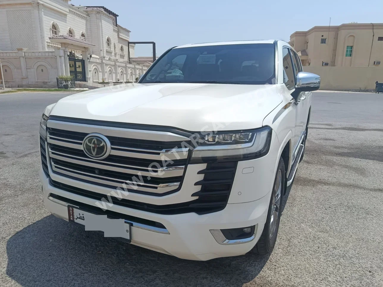 Toyota  Land Cruiser  VXR Twin Turbo  2023  Automatic  52,000 Km  6 Cylinder  Four Wheel Drive (4WD)  SUV  White  With Warranty