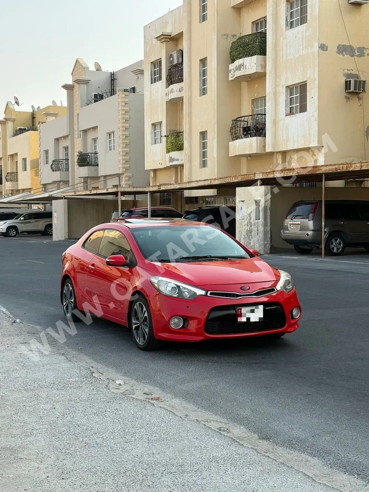 كيا  سيراتو  كوب  2014  اوتوماتيك  233,000 كم  4 سلندر  سحب امامي  كوبيه \ سبورت  أحمر