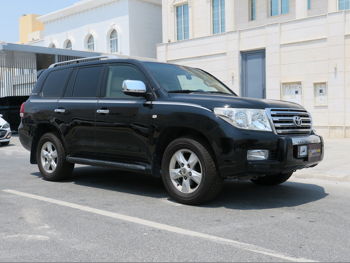 Toyota Land Cruiser VXR 2011 Automatic 514,000 Km 8 Cylinder Four Wheel Drive (4WD) SUV Black
