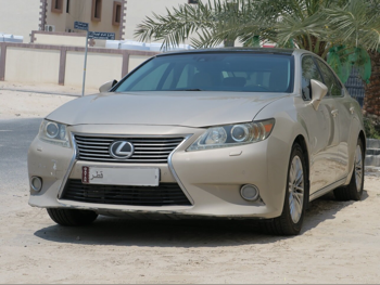 Lexus ES 350 2013 Automatic 293,000 Km 6 Cylinder Rear Wheel Drive (RWD) Sedan Gold