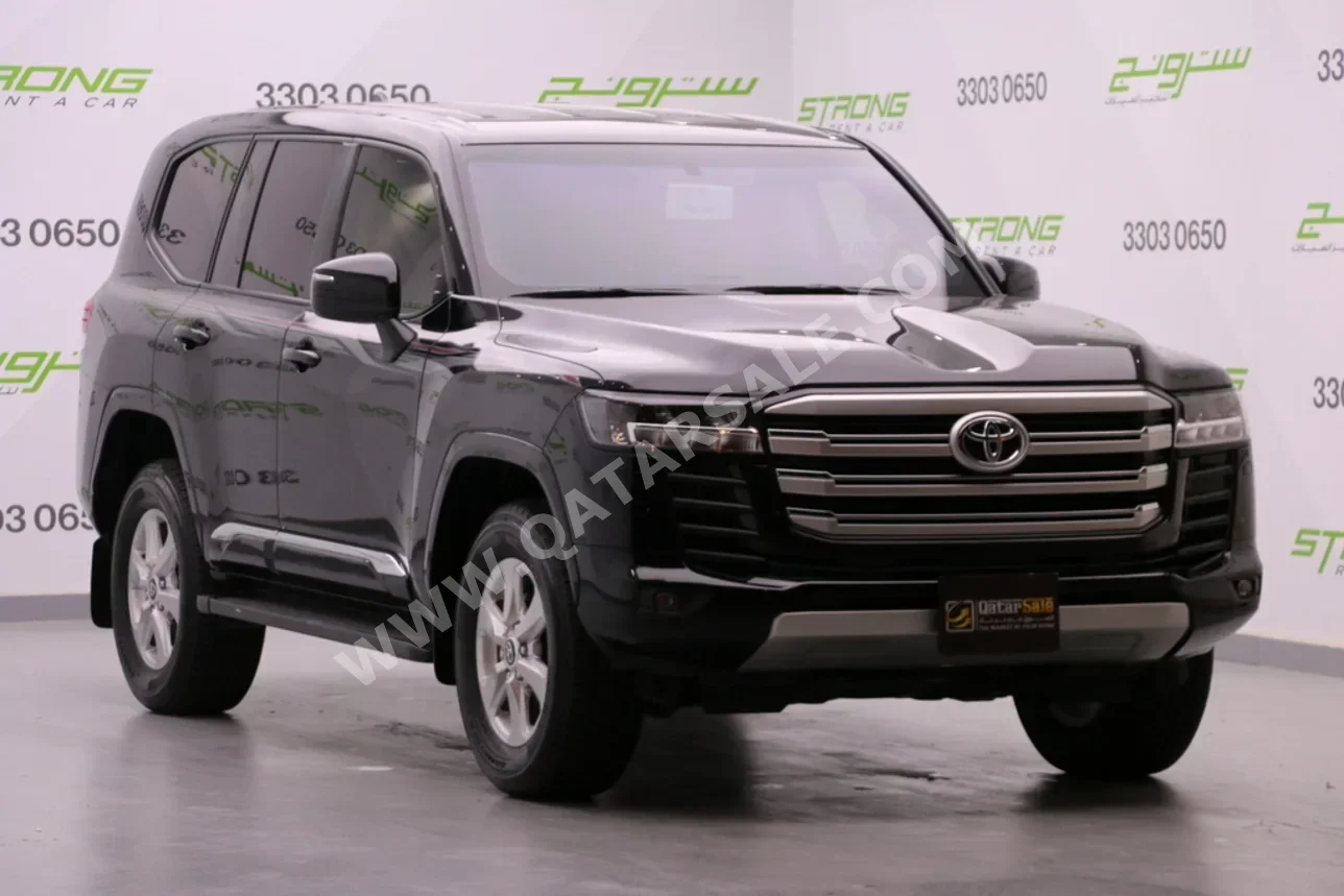 Toyota  Land Cruiser  GXR  2024  Automatic  39,000 Km  6 Cylinder  Four Wheel Drive (4WD)  SUV  Black  With Warranty
