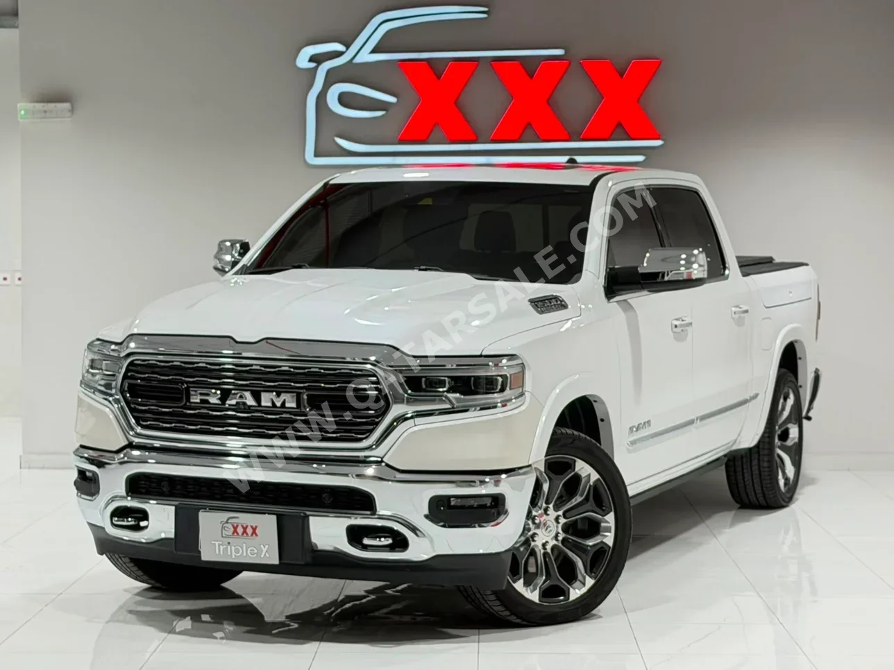 Dodge Ram 1500 Limited Longhorn 2021 Automatic 91,000 Km 8 Cylinder Four Wheel Drive (4WD) Pick Up White — image 1