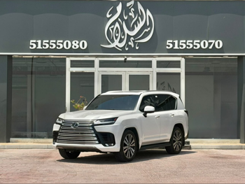 لكزس  ال اكس  600 لكجري  2023  اوتوماتيك  79,000 كم  6 سلندر  دفع رباعي  اس يو في  أبيض  تحت الضمان