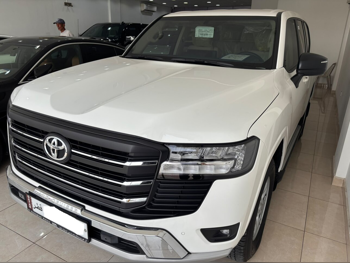Toyota  Land Cruiser  G  2025  Automatic  30,000 Km  6 Cylinder  Four Wheel Drive (4WD)  SUV  White