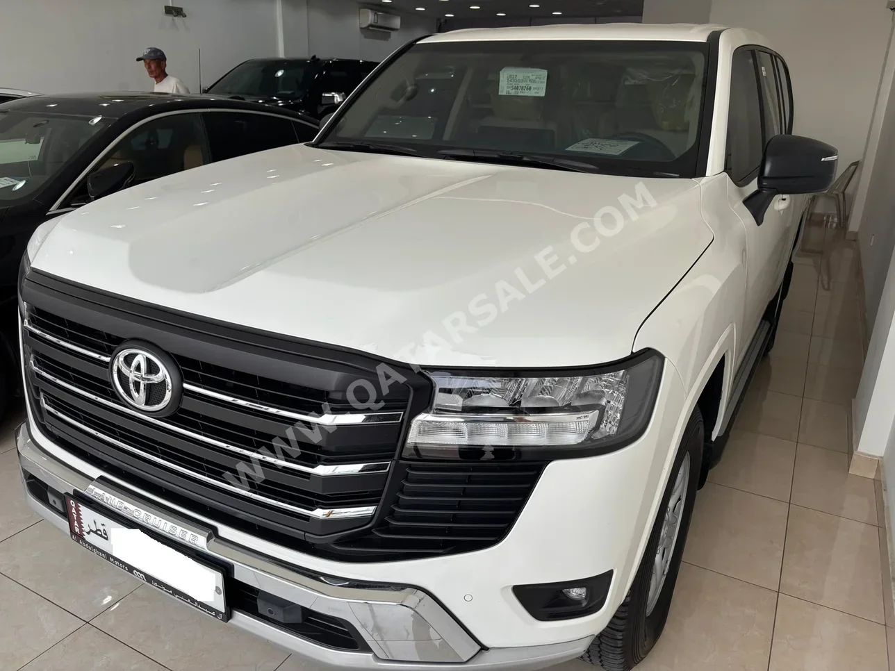 Toyota  Land Cruiser  G  2025  Automatic  30,000 Km  6 Cylinder  Four Wheel Drive (4WD)  SUV  White