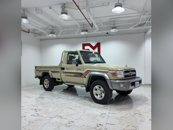 Toyota  Land Cruiser  LX  2022  Manual  92,000 Km  6 Cylinder  Four Wheel Drive (4WD)  Pick Up  Beige