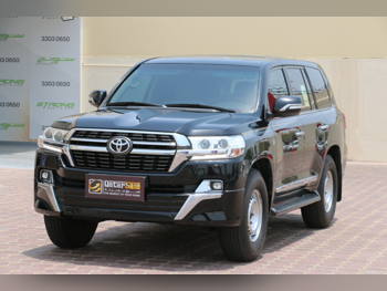Toyota  Land Cruiser  VXR  2021  Automatic  101,000 Km  8 Cylinder  Four Wheel Drive (4WD)  SUV  Black
