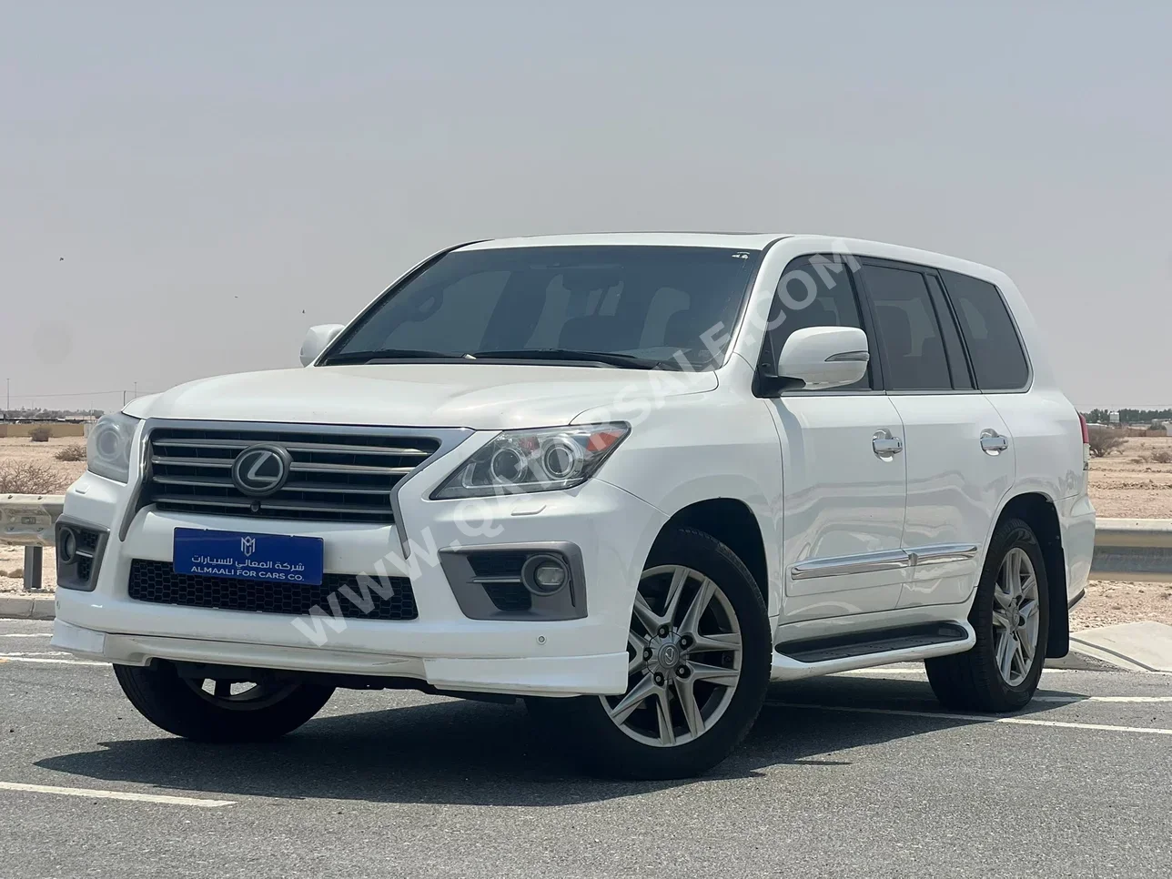 Lexus LX 570 S 2015 Automatic 341,000 Km 8 Cylinder Four Wheel Drive (4WD) SUV White — image 1