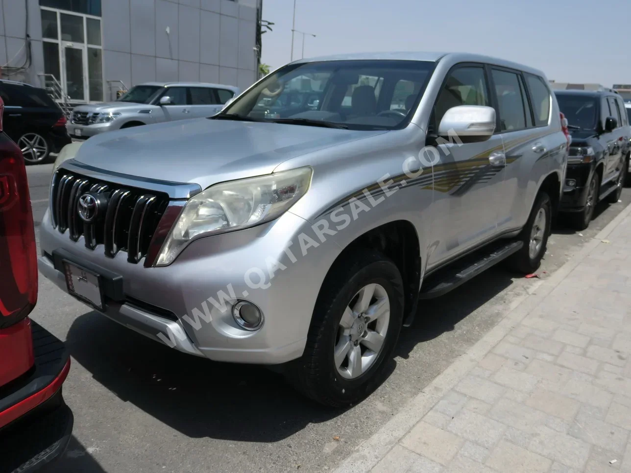 Toyota Prado 2015 Automatic 469,000 Km 4 Cylinder Four Wheel Drive (4WD) SUV Silver — image 1