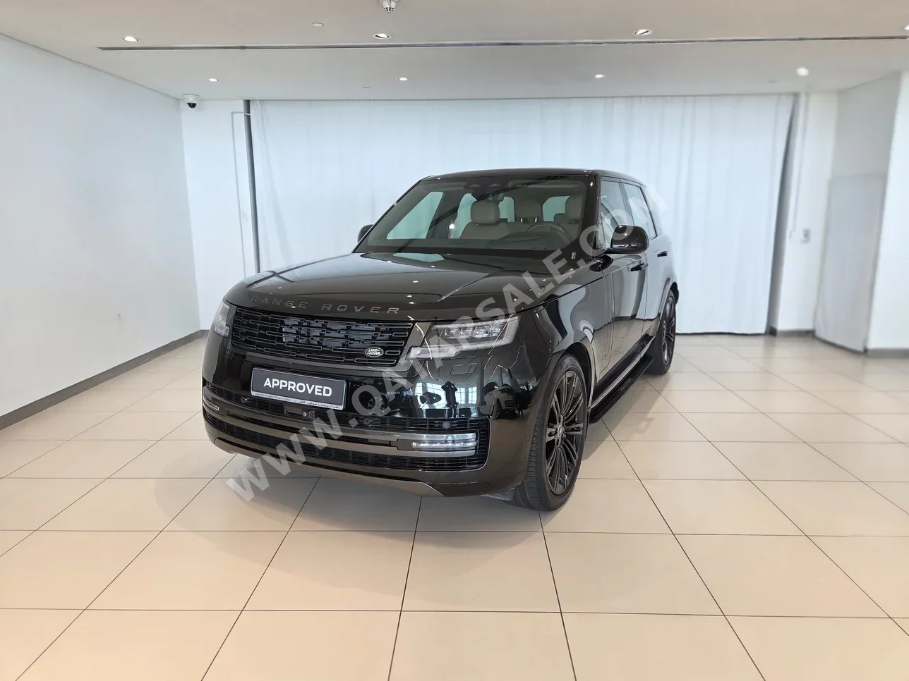 Land Rover Range Rover Vogue HSE 2025 Automatic 21,390 Km 8 Cylinder Four Wheel Drive (4WD) SUV Black With Warranty — image 1