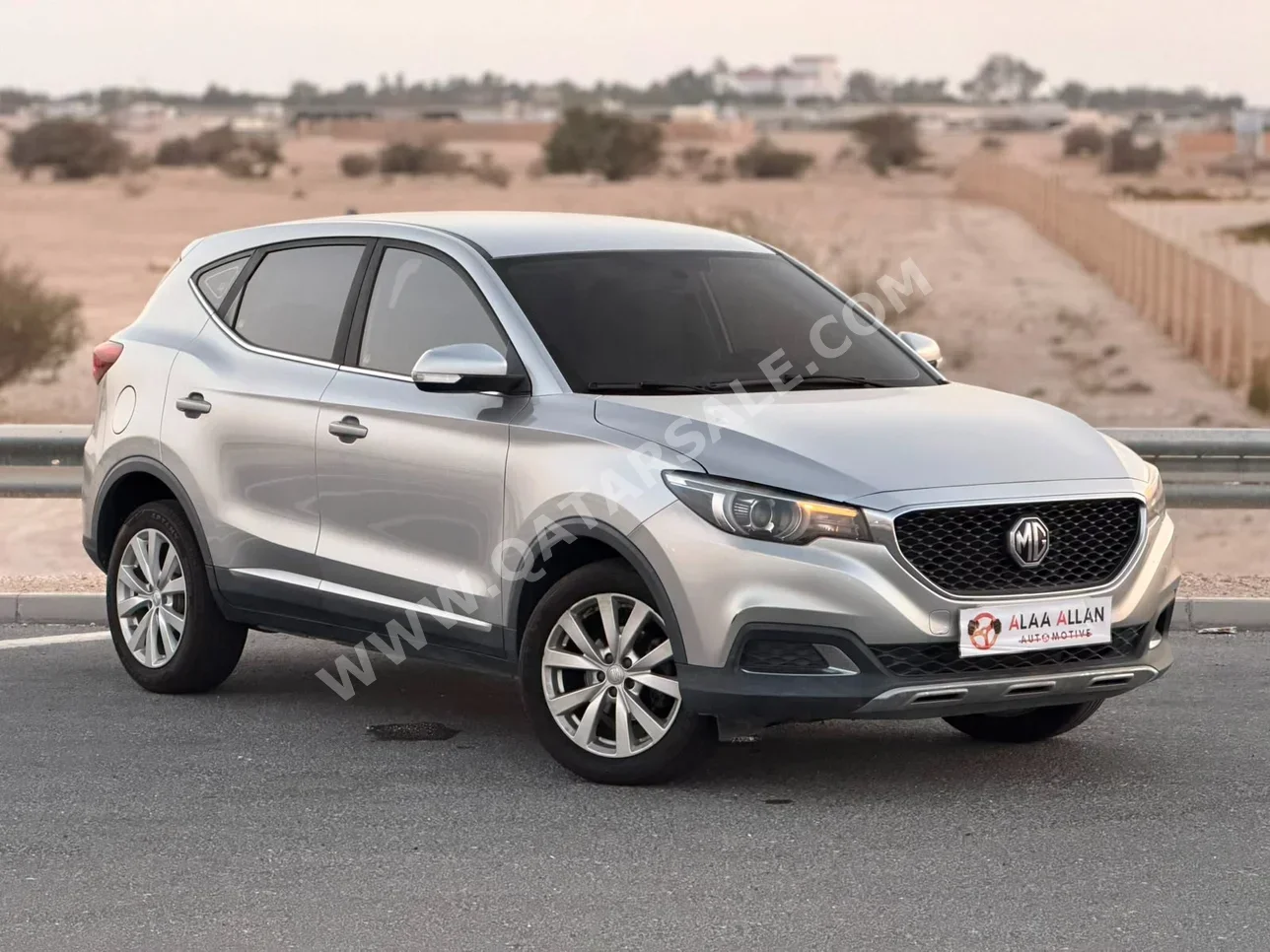 MG Zs 2022 Automatic 54,423 Km 4 Cylinder Front Wheel Drive (FWD) Hatchback Silver — image 1