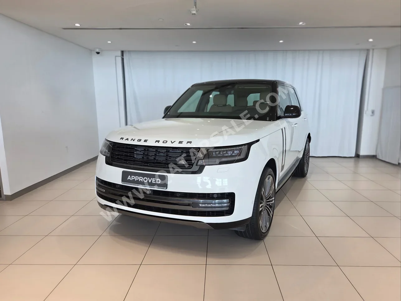Land Rover Range Rover Vogue HSE 2024 Automatic 30,899 Km 8 Cylinder Four Wheel Drive (4WD) SUV White With Warranty — image 1