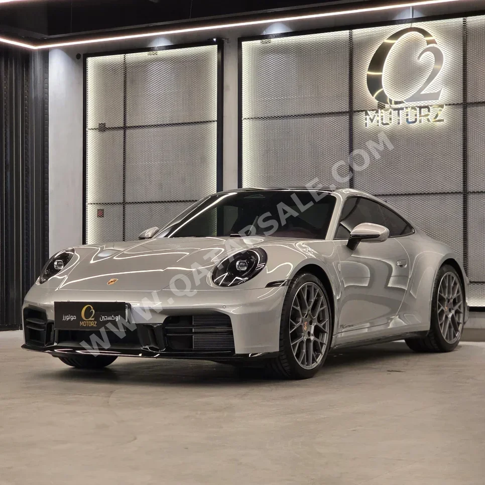 Porsche 911 Carrera 2026 Automatic 270 Km 6 Cylinder Rear Wheel Drive (RWD) Coupe / Sport Silver With Warranty — image 1