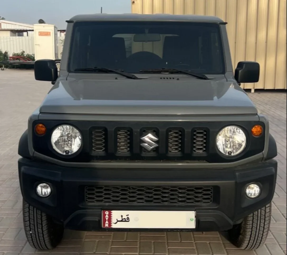 Suzuki Jimny 2024 Manual 9,000 Km 4 Cylinder Four Wheel Drive (4WD) Coupe / Sport Gray With Warranty — image 1