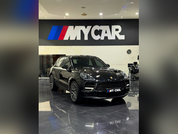 Porsche Macan 2019 Automatic 139,000 Km 4 Cylinder Four Wheel Drive (4WD) SUV Black — image 1
