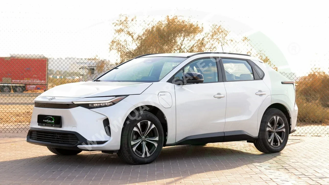 Toyota BZ4X 2024 Automatic 0 Km 0 Cylinder Front Wheel Drive (FWD) SUV White — image 1