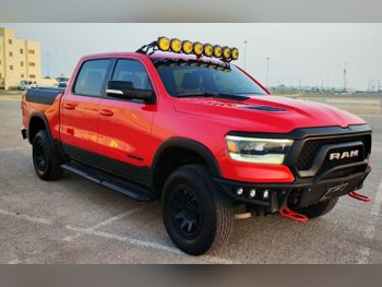 Dodge Ram Rebel 2021 Automatic 135,000 Km 8 Cylinder Four Wheel Drive (4WD) Pick Up Red — image 1