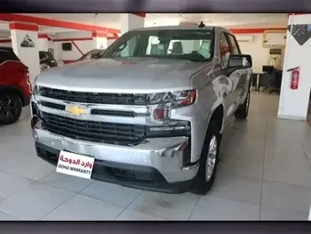 Chevrolet  Silverado  LT  2021  Automatic  0 Km  8 Cylinder  Four Wheel Drive (4WD)  Pick Up  Silver  With Warranty