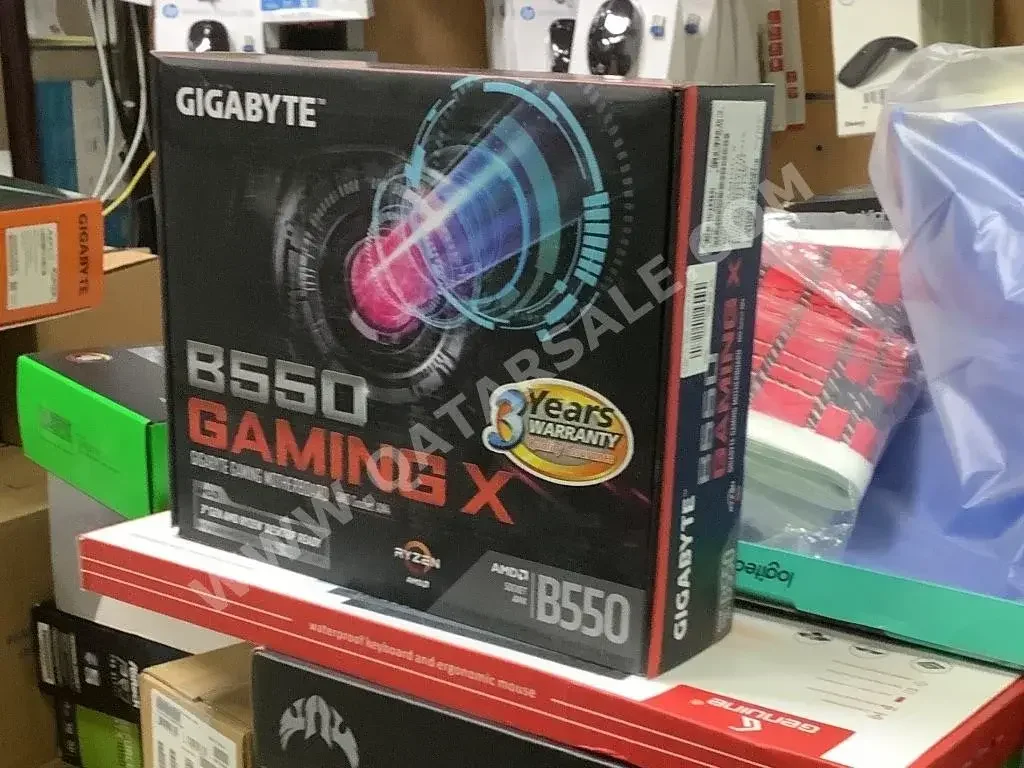 Motherboards Gigabyte AMD DDR4 2020 B550 Warranty For Sale in Qatar