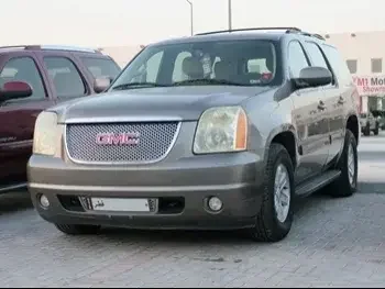 GMC  Yukon  Denali  2011  Automatic  250,000 Km  8 Cylinder  SUV  Gray