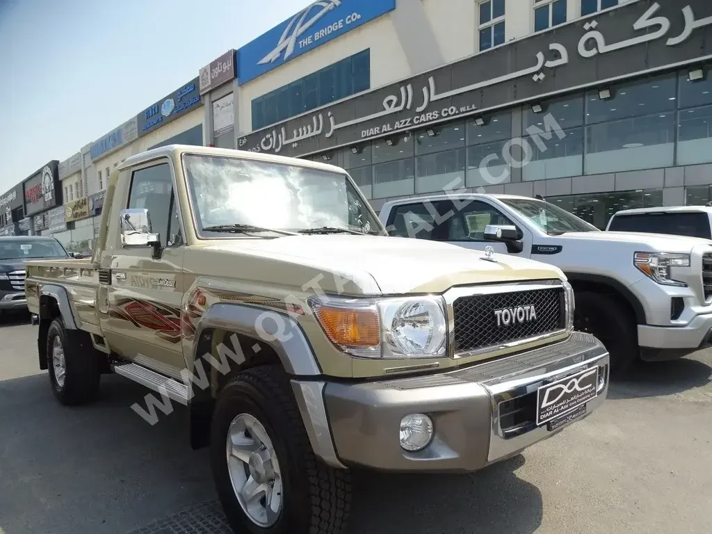 Toyota  Land Cruiser  LX  2022  Manual  0 Km  6 Cylinder  Four Wheel Drive (4WD)  Pick Up  Beige  With Warranty