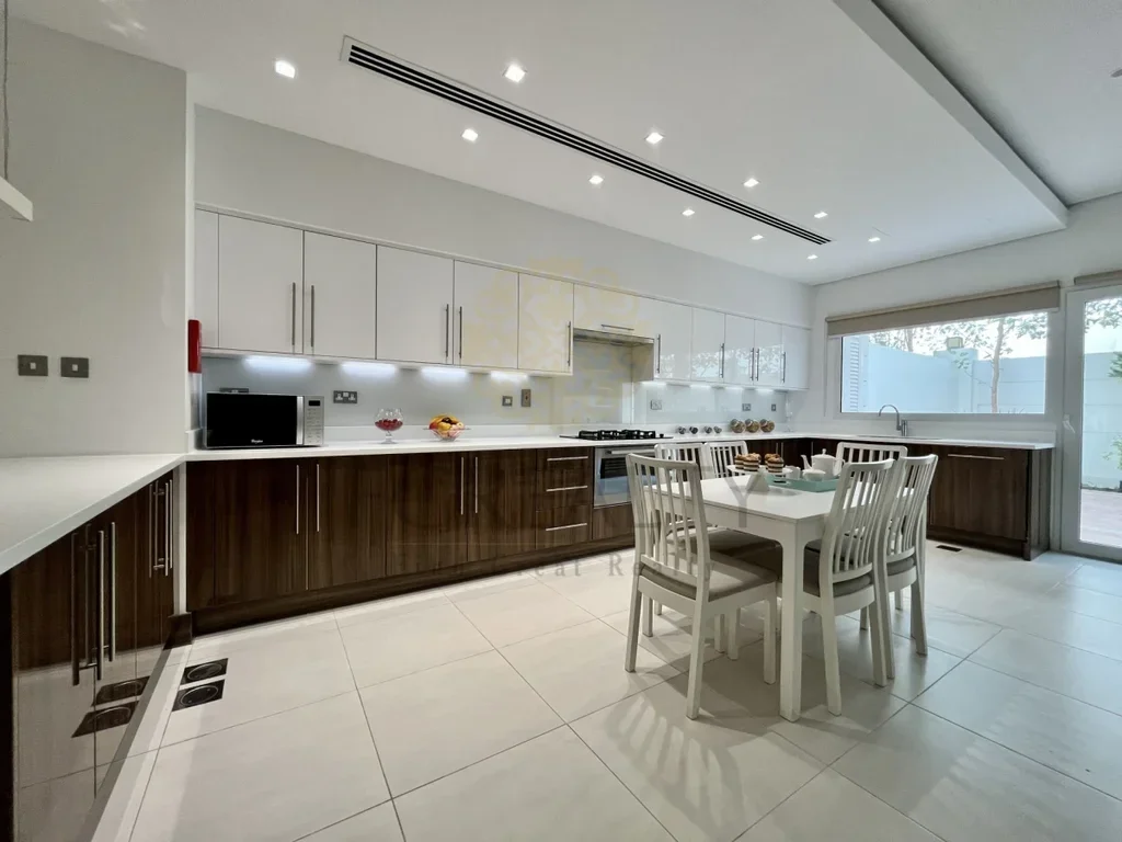 5-Bedroom Compound Villa, Baaya (Aspire Zone) — photo 3