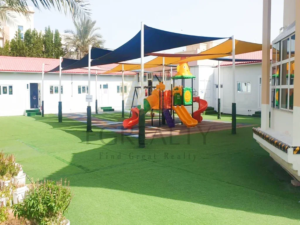 Grand Family Palace Villa, Al Aziziyah