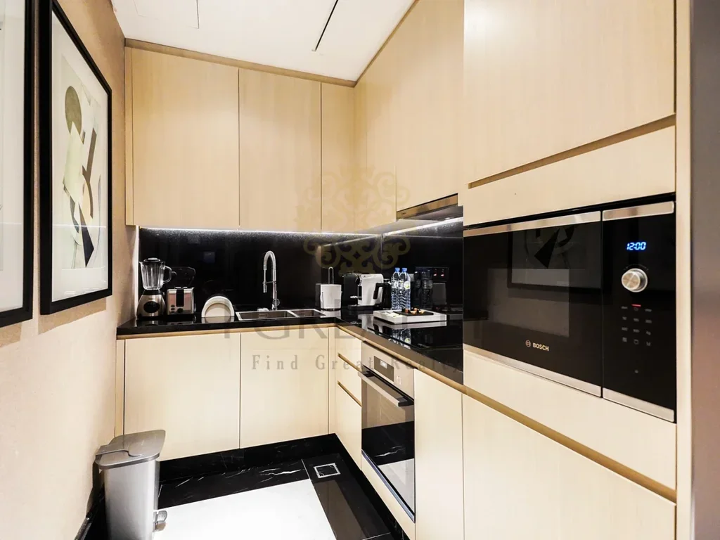 High-Floor Executive Studio Residence, West Bay — photo 4