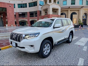 Toyota  Prado  6 Cylinder  SUV 4x4  White  2019