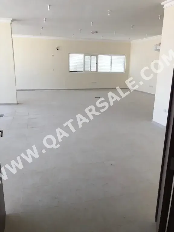 Commercial Shops - Not Furnished  - Al Rayyan  For Rent  - Muaither