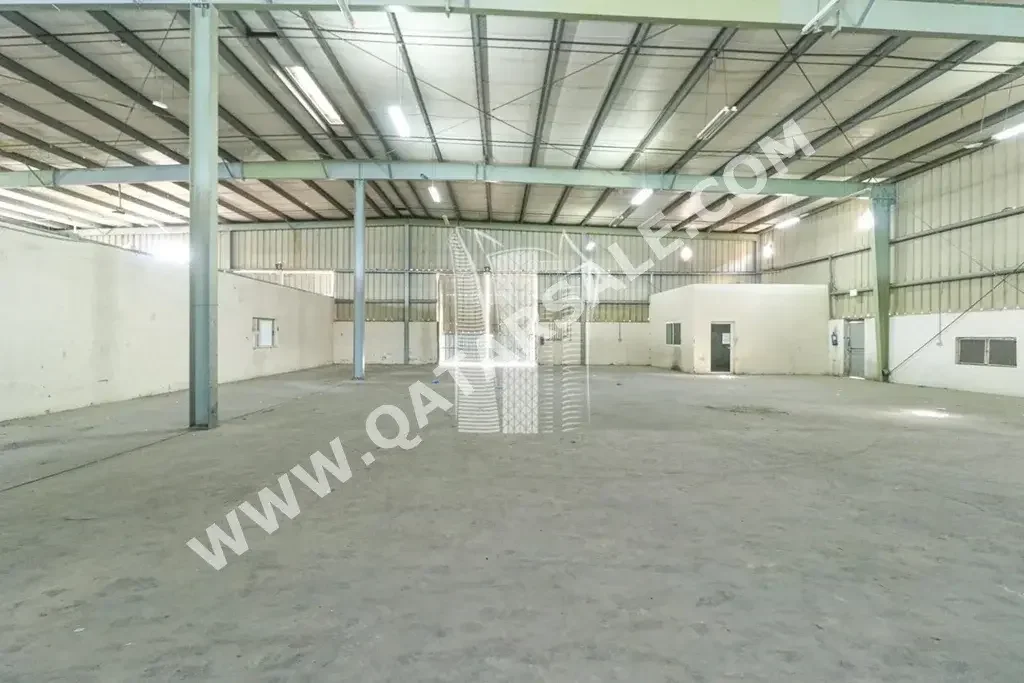 Farms & Resorts - Al Rayyan  - Industrial Area  -Area Size: 3002 Square Meter