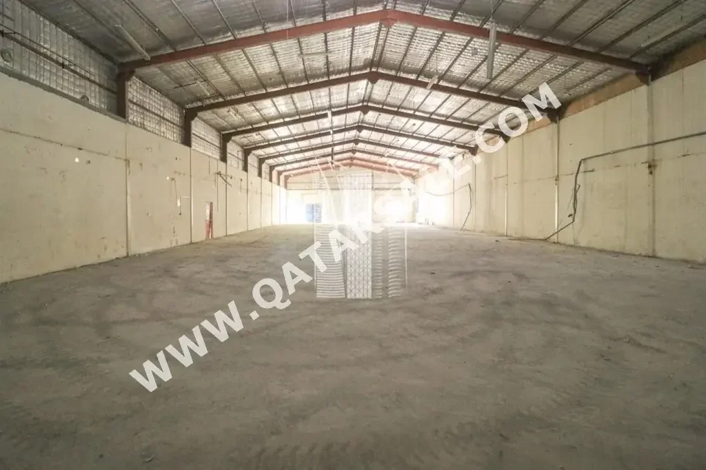 Farms & Resorts - Al Rayyan  - Industrial Area  -Area Size: 900 Square Meter