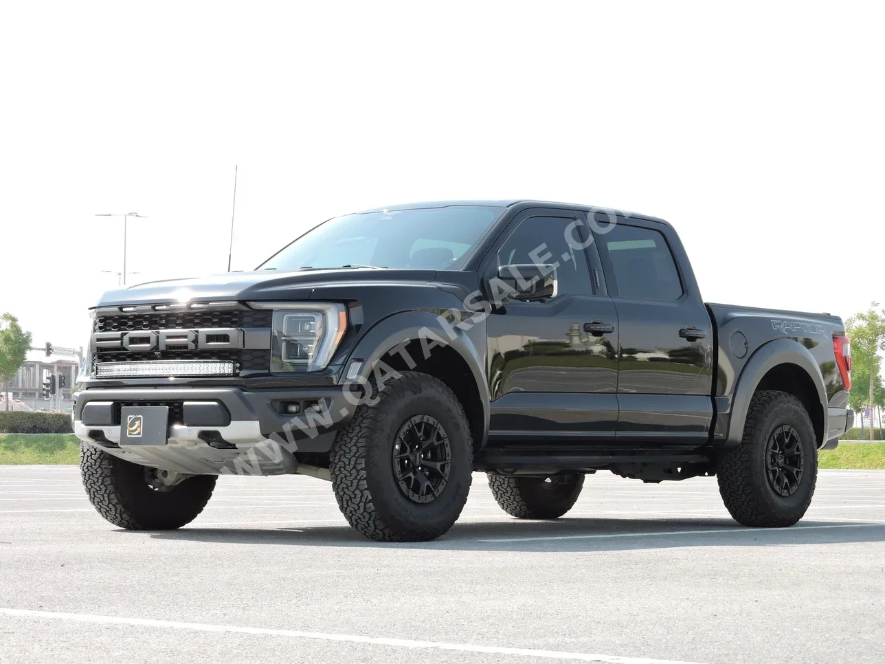 Custom Raptor R Paint Ford Raptor Black 2023 For Sale in Qatar