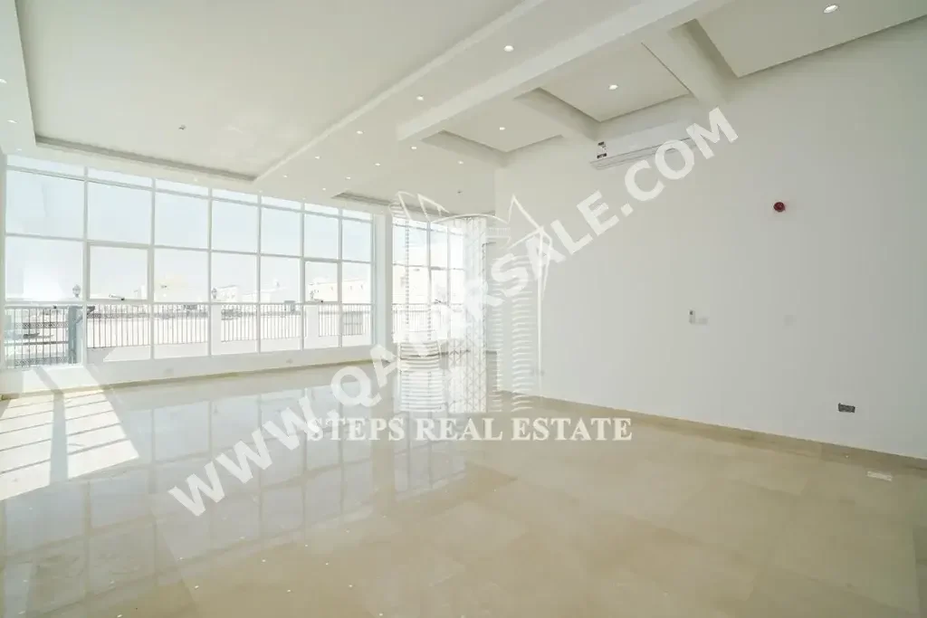 Warehouses & Stores - Al Wakrah  - Barkit Al Awamer  -Area Size: 2000 Square Meter