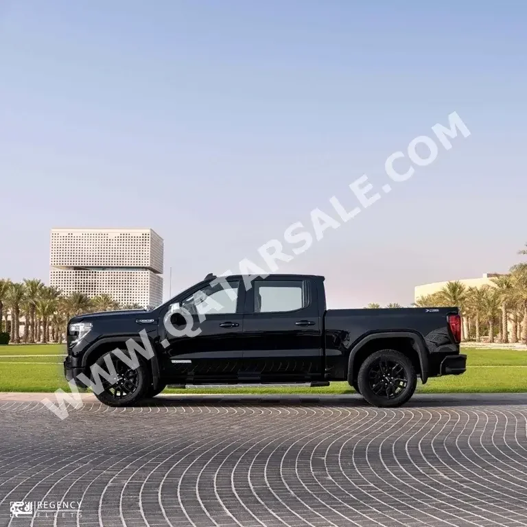 GMC  Sierra  Pickup  Black  2022