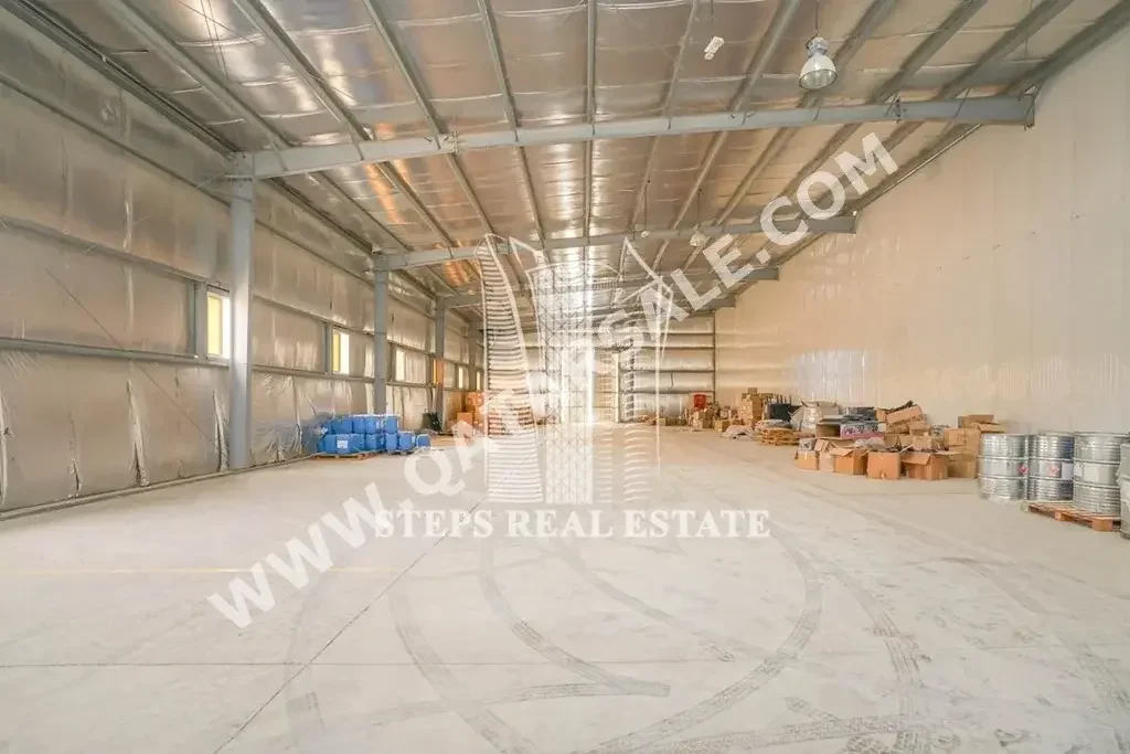 Warehouses & Stores - Al Wakrah  - Barkit Al Awamer  -Area Size: 1800 Square Meter