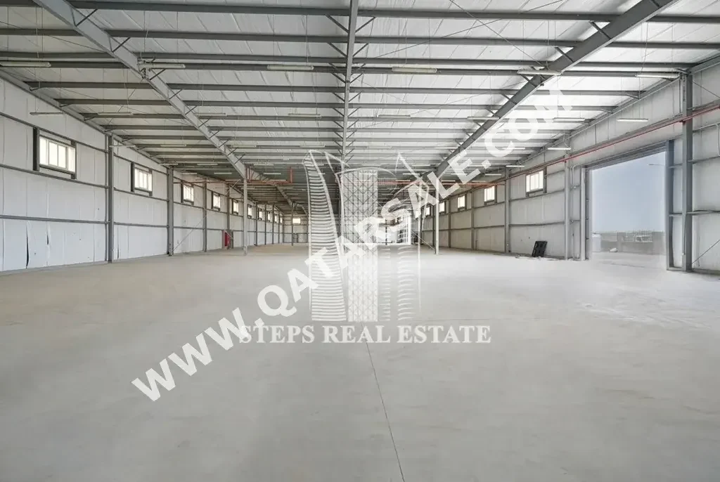 Warehouses & Stores - Al Wakrah  - Barkit Al Awamer  -Area Size: 5500 Square Meter