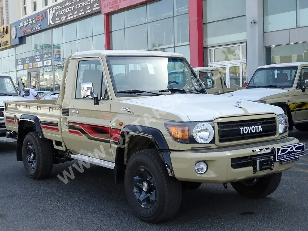 Toyota  Land Cruiser  LX  2023  Manual  0 Km  6 Cylinder  Four Wheel Drive (4WD)  Pick Up  Beige  With Warranty