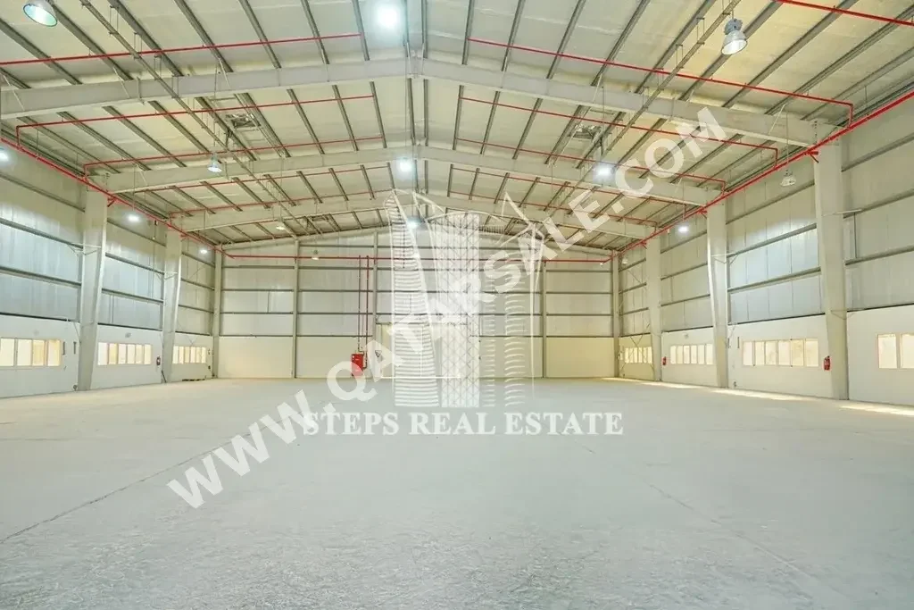 Warehouses & Stores - Al Wakrah  - Mesaieed  -Area Size: 1100 Square Meter