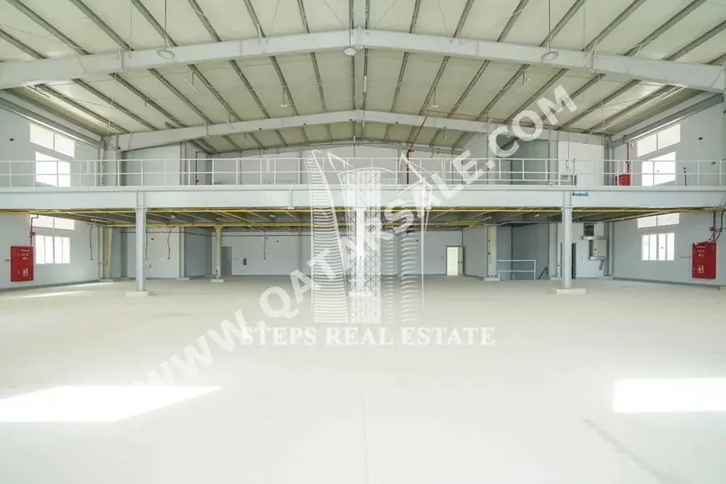 Warehouses & Stores - Al Wakrah  - Barkit Al Awamer  -Area Size: 2000 Square Meter