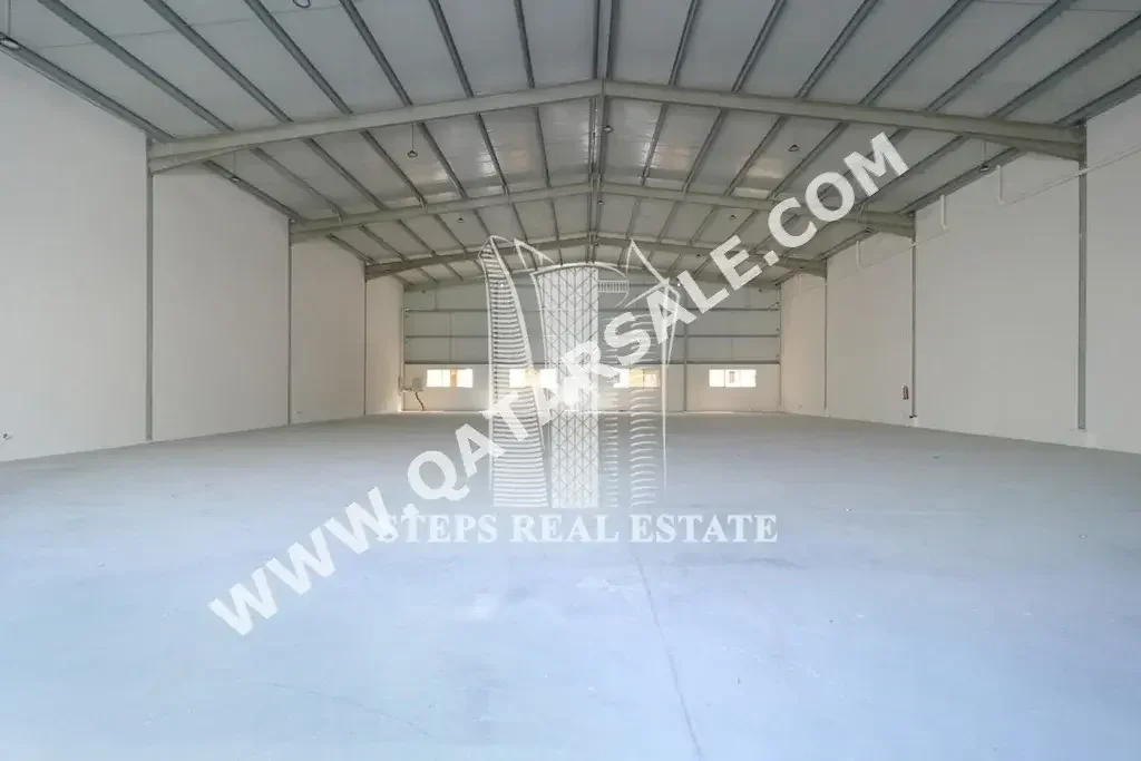 Warehouses & Stores - Al Wakrah  - Barkit Al Awamer  -Area Size: 878 Square Meter